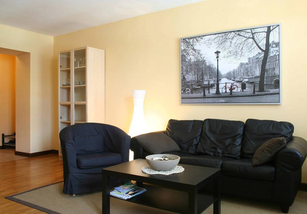Apartment Slezska 58 Praha Ruang foto