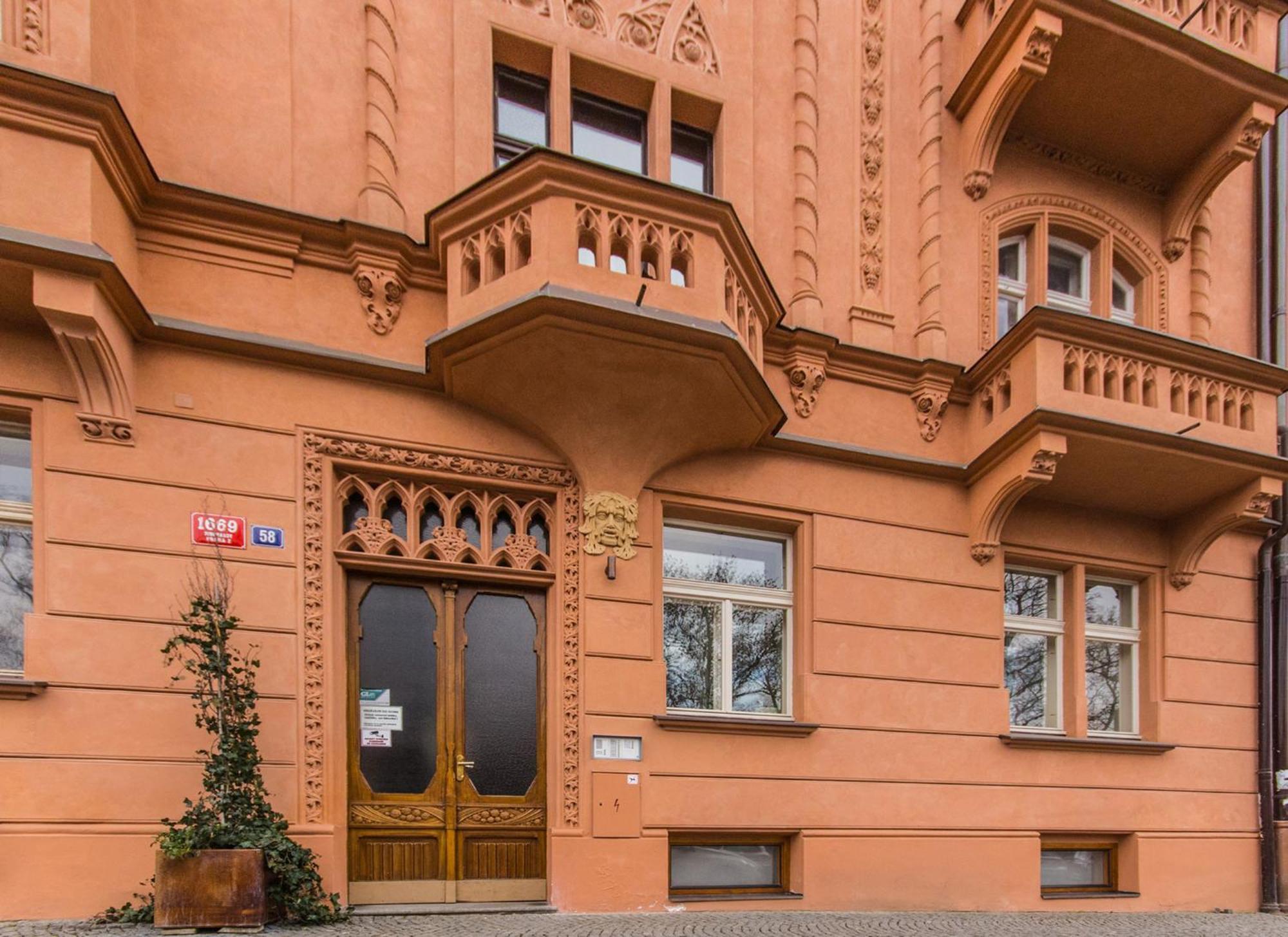 Apartment Slezska 58 Praha Bagian luar foto
