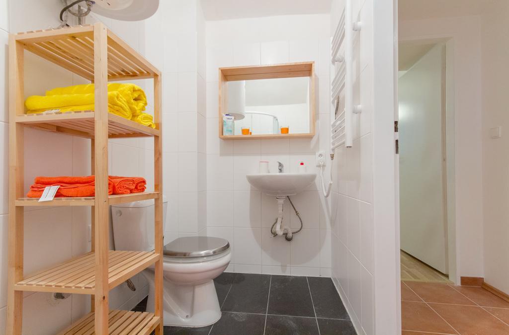Apartment Slezska 58 Praha Bagian luar foto